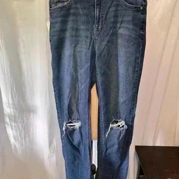 Harper Heritage Size 30 Distressed Women’s Jeans. High Rise Straight Leg - Picture 1 of 8